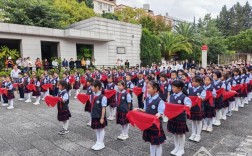 春城小学教育集团新闻路校区举行新队员入队仪式暨祭英烈活动